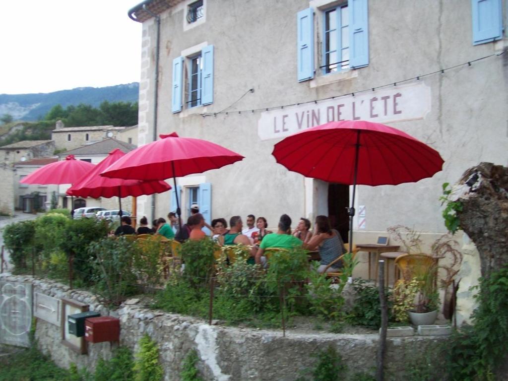 Ponet-et-Saint-Auban夏日美酒旅馆住宿加早餐旅馆 外观 照片